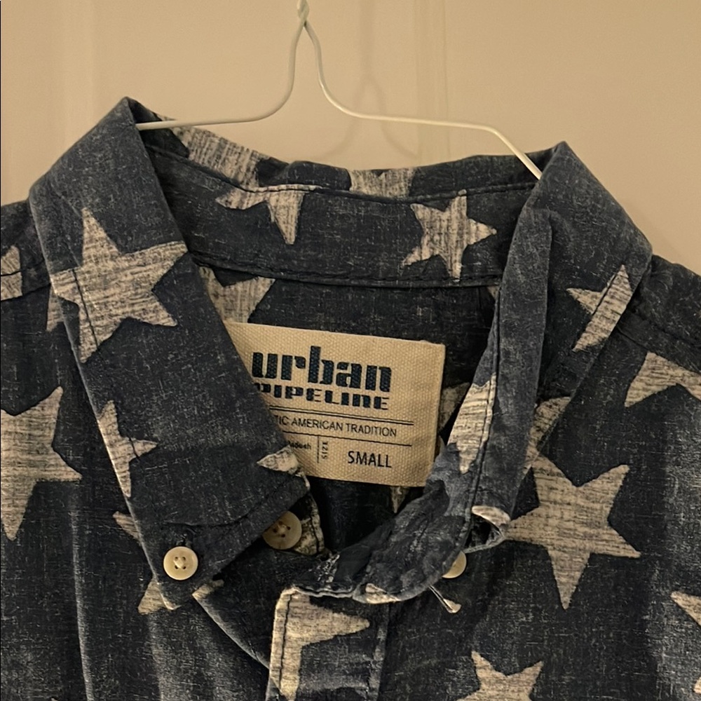 Urban Pipeline: Star Print Men's Shirt - Blue/White. Excellent Condition.